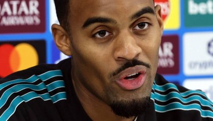 争议！利物浦遭遇争议手球判罚 VAR惹怒红军球迷 标准不一惹争议