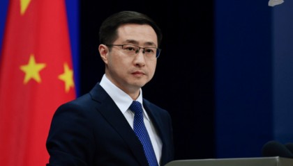 外交部：出于人道主义和友好情谊，已向菲方提供现汇和紧急物资援助，祝愿受灾民众早日克服困难，重建家园