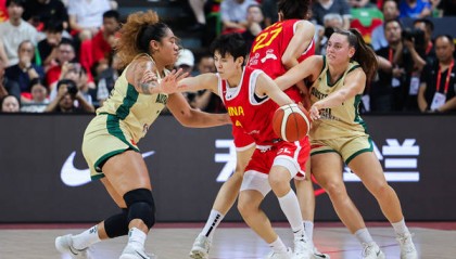 热身赛-杨舒予15分杨力维关键2罚 中国女篮逆转澳洲