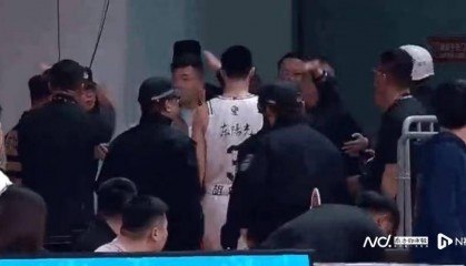 八强战广东男篮再负山西,杜锋:胡明轩被罚下对我们伤害太大