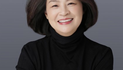 千亿巨头中兴通讯迎来首位女掌舵人,方榕出任董事长