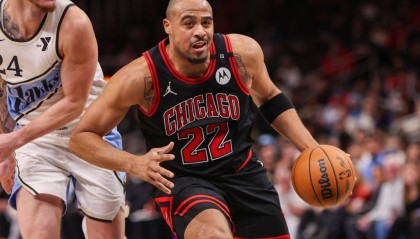 湖人旧将预计加盟费内巴切 年仅24岁告别NBA?