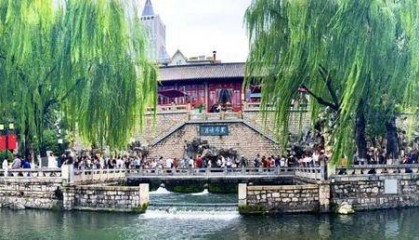 秋色满城 历下有约丨护城河畔美出圈！解锁历下限定秋日浪漫