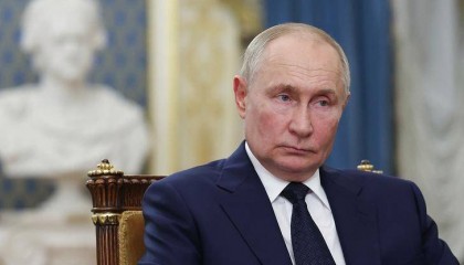 泽连斯基突收噩耗！全世界万没料到，普京突然不想打了，准备接受停火？