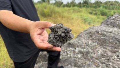 河北遵化发现盗采盗挖砂石、堆埋矿渣垃圾情况,人民日报最新调查,当地政府回应→