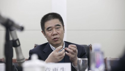 违规发放贷款造成特别重大损失,建设银行原副行长章更生被提起公诉