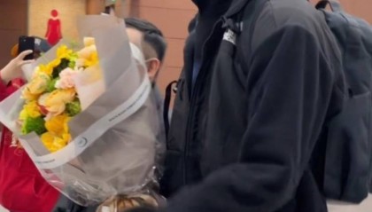 辽篮第四外援韦伯抵达沈阳 身高2米06曾效力篮网