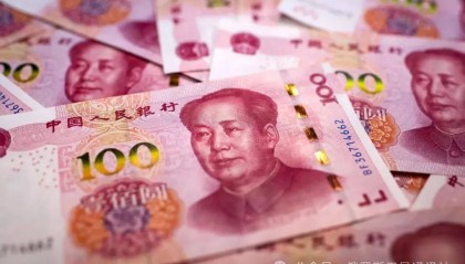 俄央行单日卖出100亿人民币,创年初以来外汇掉期纪录