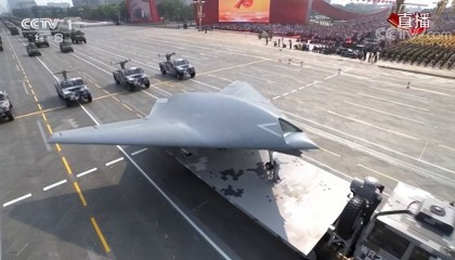 攻击-21正式登场：076与福建舰联手，开启电磁弹射无人机时代