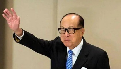 中美谈妥后24小时,李嘉诚旗下集团打破16天沉默,港口不卖了?