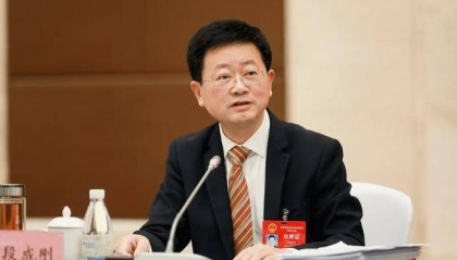 重庆:坚决拥护党中央决定,深刻汲取教训