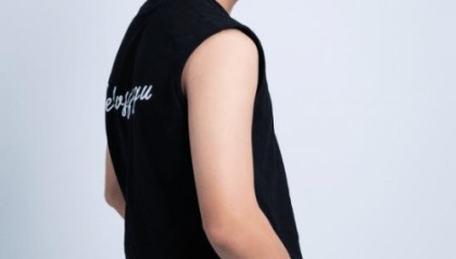 林恒欣:闪耀在时尚模特界的多面新星