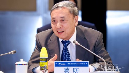 蔡昉:城乡居民的养老保障水平相对较低,是制约他们享受银发经济的重要因素