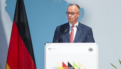 德国总理在罕见演讲中提到中国:“会在所有可能的领域寻求合作”