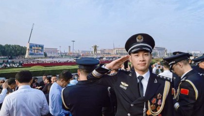 登上“青春集结号”,这三名青年的故事为何引起阵阵欢呼?