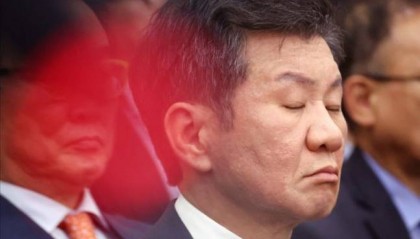 韩国足球大地震!27项违规 足协主席+国足主帅或被解职