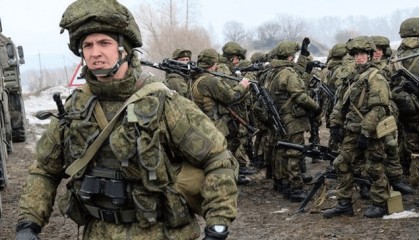 毫无征兆!乌克兰一夜惊现10万逃兵!中方收到求救信号,帮不帮?
