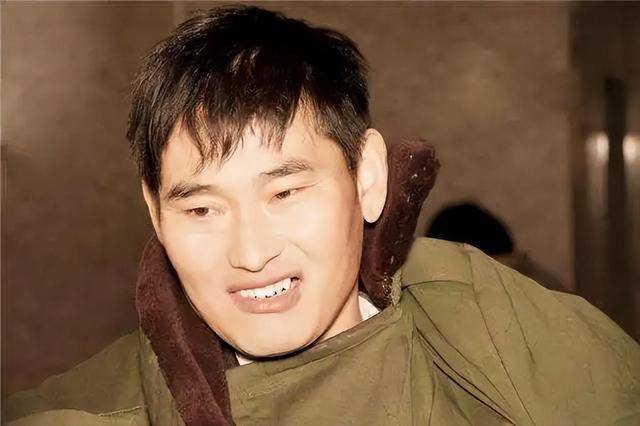 善恶到头终有报，54岁的农民歌手朱之文，如今已走上了新的道路