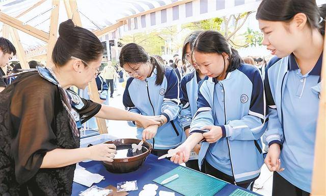 年度汉字评选开始征集!2025海峡两岸汉字文化系列活动在厦启幕