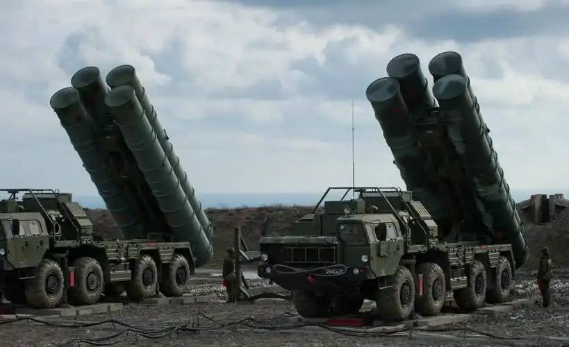 俄罗斯安-124突然降落德黑兰,送去梦寐以求的装备,伊朗要翻身了?