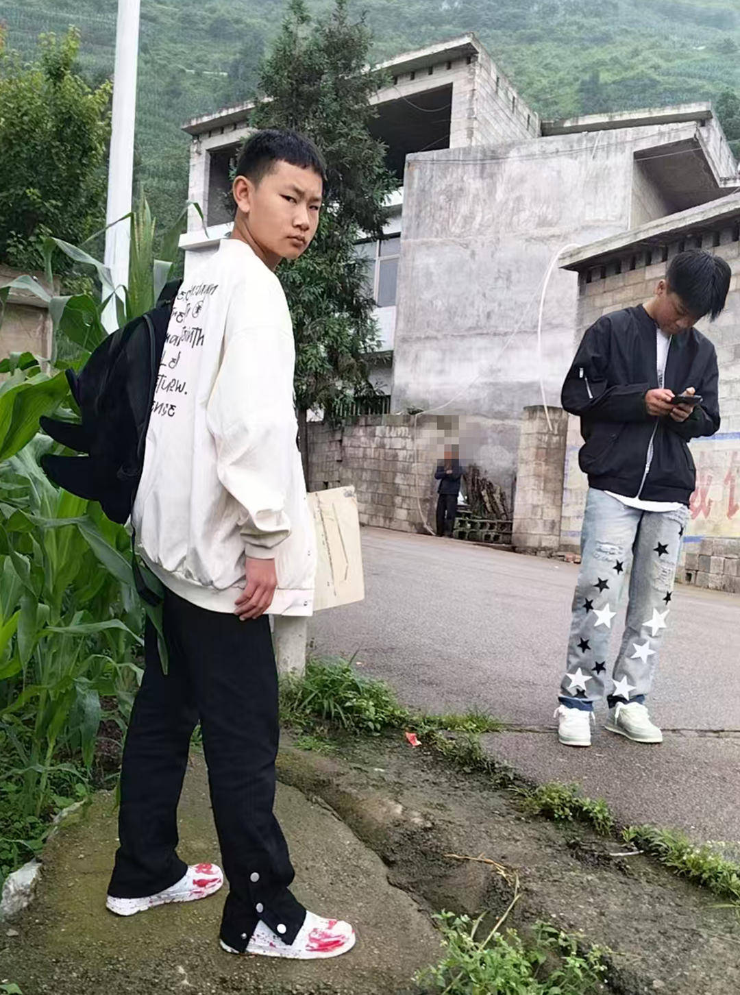 贵州两少年一起失联已20天,两人买了一辆摩托车后失联,警方已介入|红星寻人