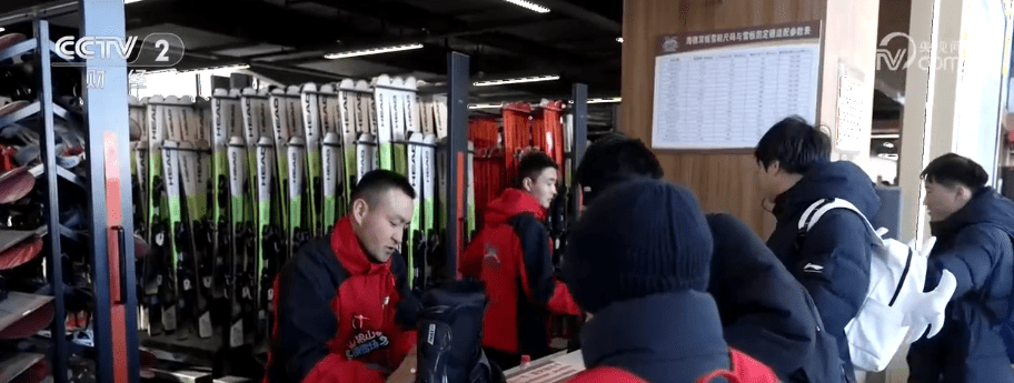 “冰雪游”“避寒游”点燃冬季文旅新热力 特色资源激活消费新场景