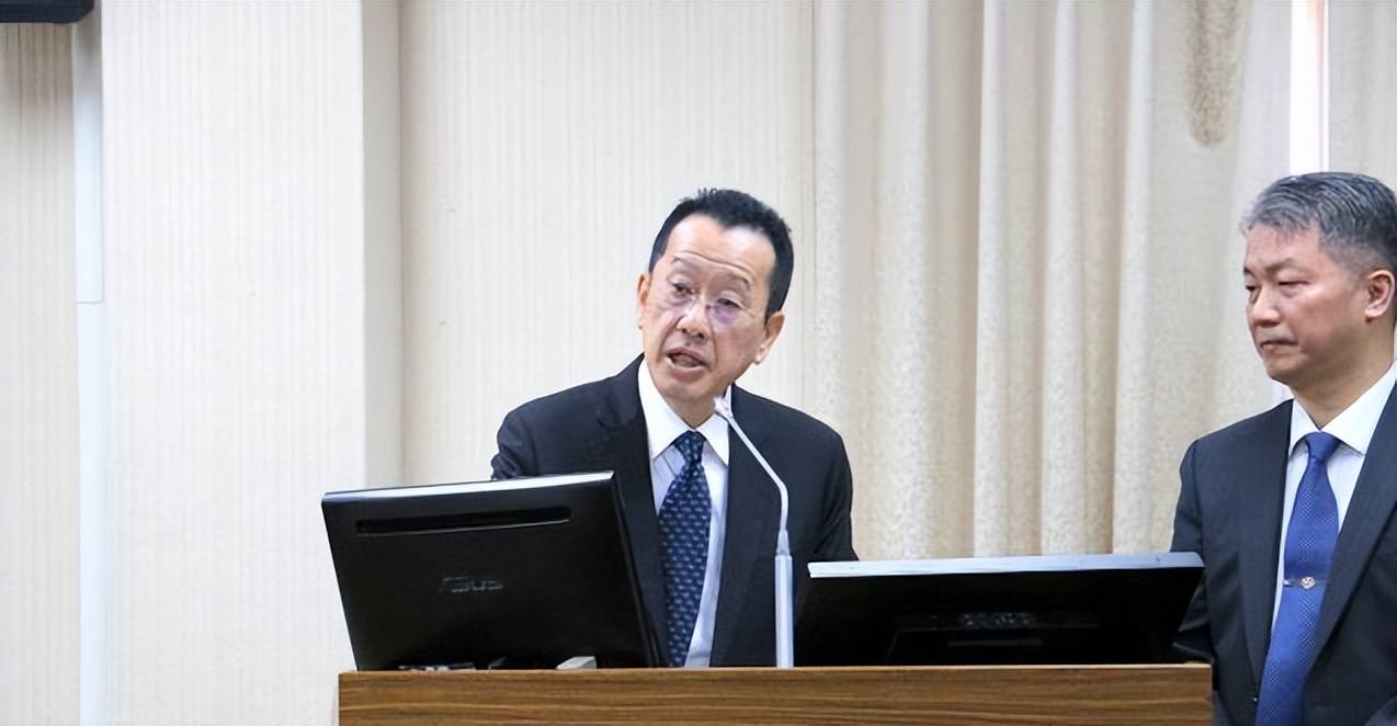 福建舰破天荒过台海传递强烈信号，台当局还在自欺欺人，对解放军产生误判