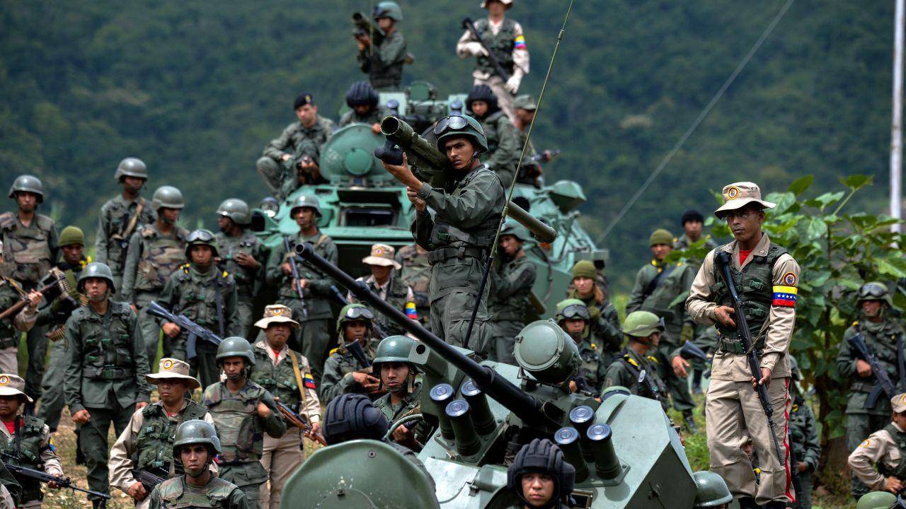 古巴雇佣兵遭遇美军特种兵:死战到底打光最后一人,32人集体阵亡