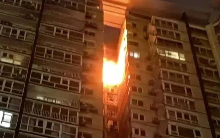 小区有人多次高空抛大便,低层住户苦不堪言:半年都不敢开窗